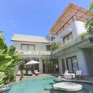  Villa Shoreline Bingin